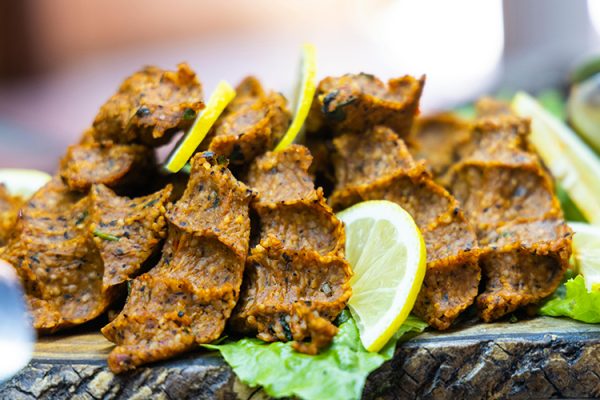 Çiğ Köfteci Nasıl Açılır? Bayilik Avantajlı mı?